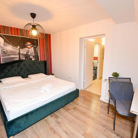 בוקרשט The Lincoln Suites - Central Shabbat Friendly Apartments מראה חיצוני תמונה