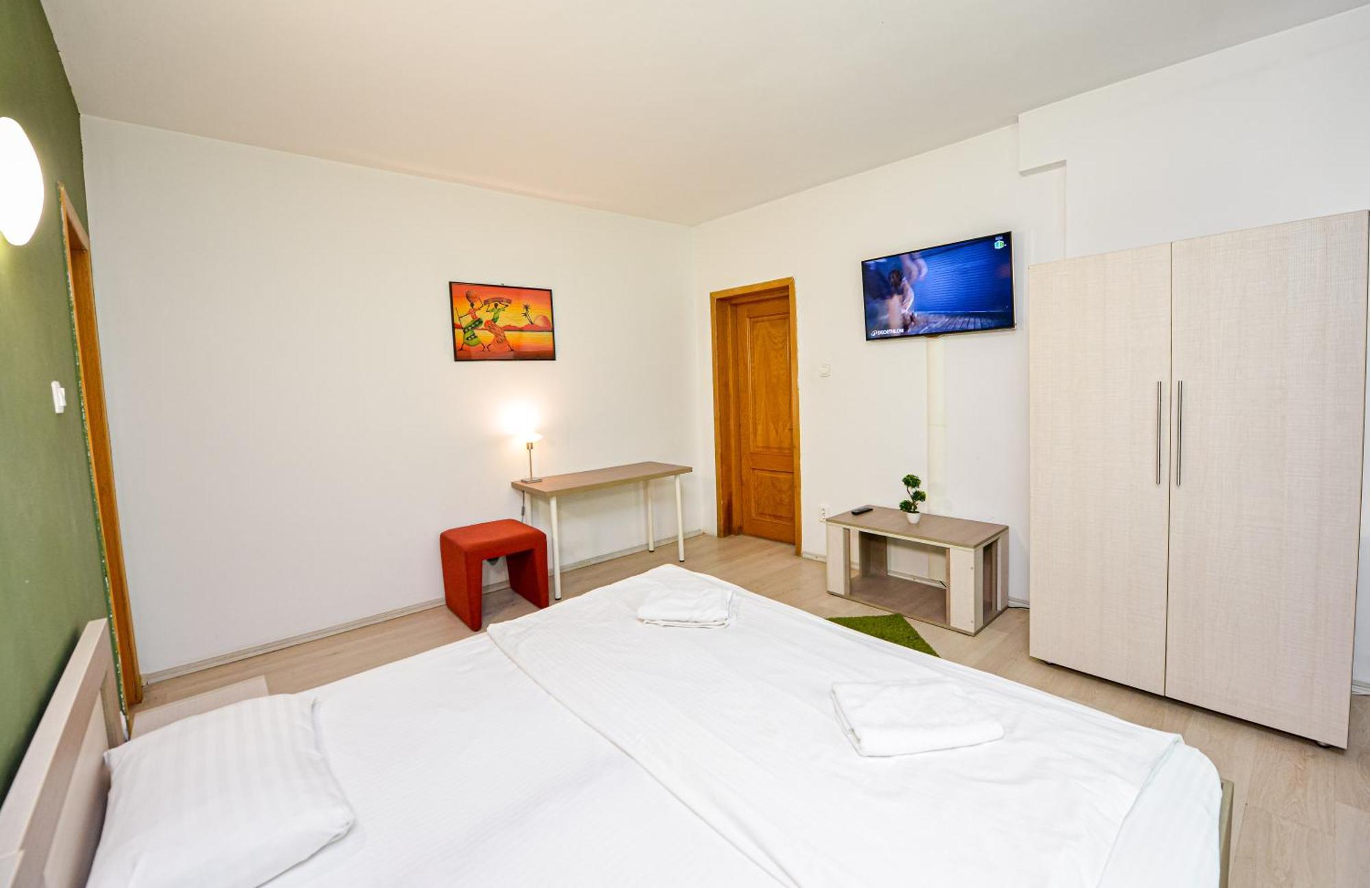 בוקרשט The Lincoln Suites - Central Shabbat Friendly Apartments מראה חיצוני תמונה