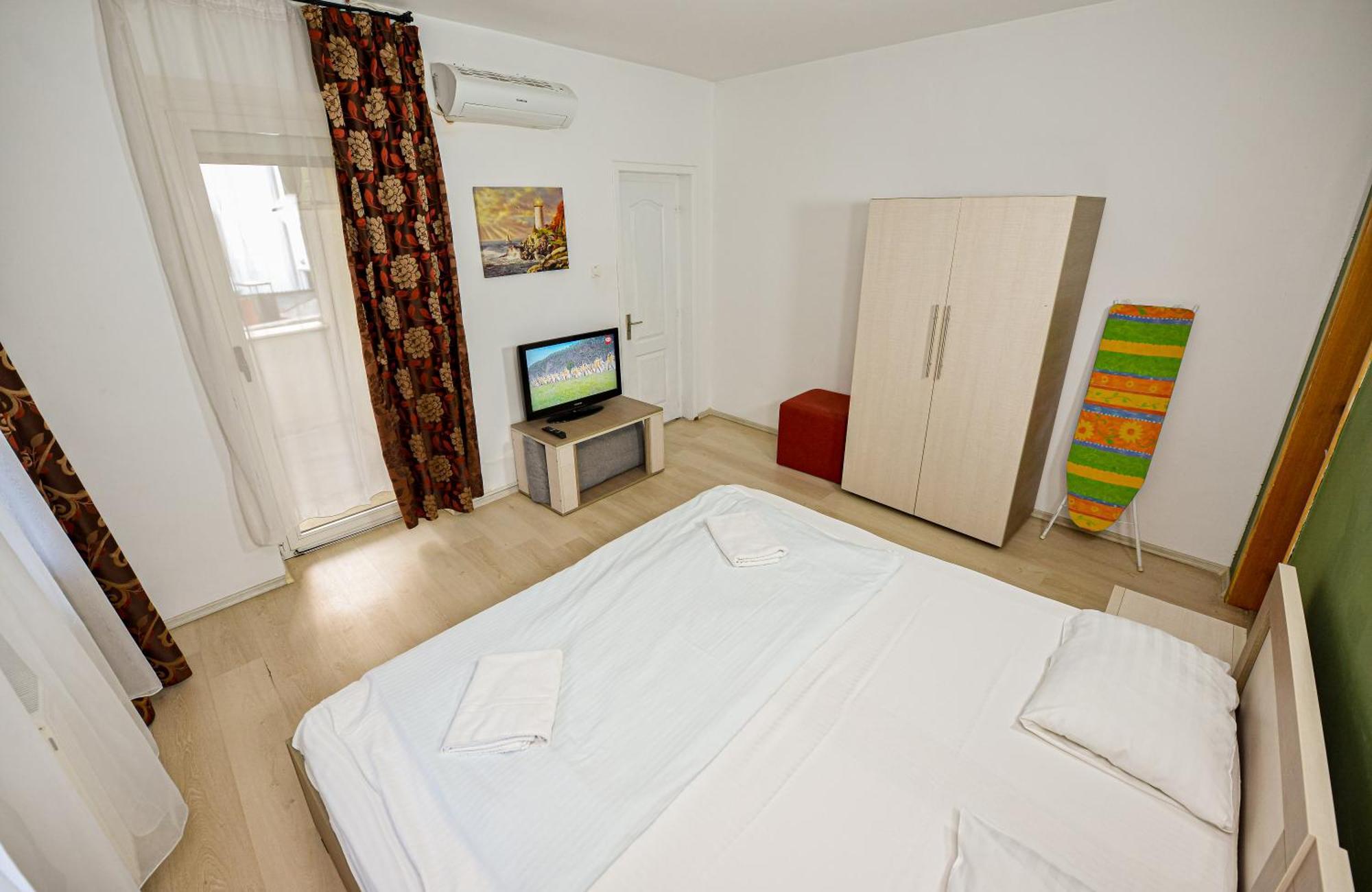 בוקרשט The Lincoln Suites - Central Shabbat Friendly Apartments מראה חיצוני תמונה