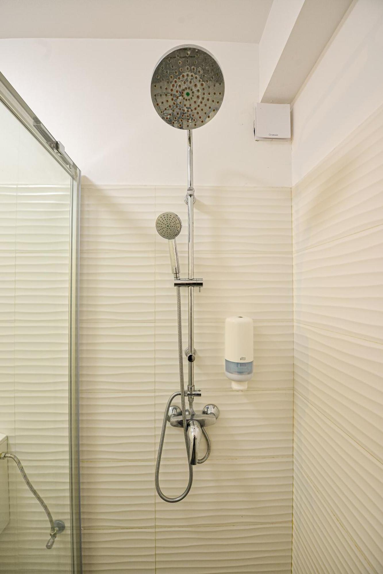 בוקרשט The Lincoln Suites - Central Shabbat Friendly Apartments מראה חיצוני תמונה